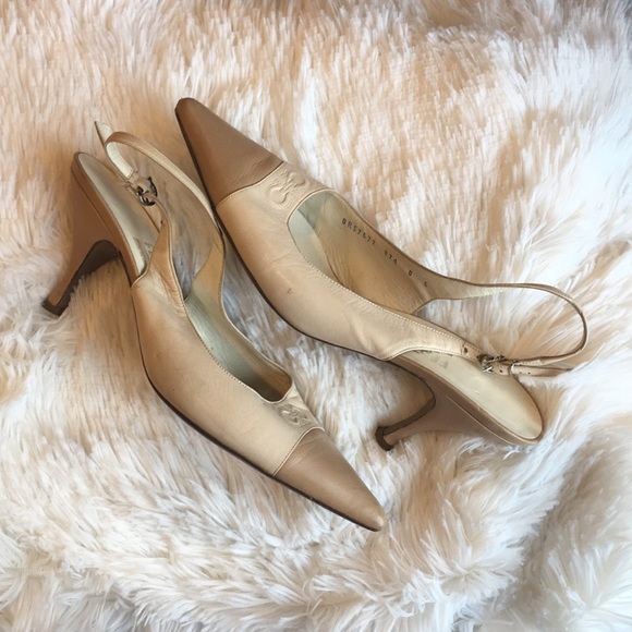 Salvatore Ferragamo Shoes - SALVATORE FERRAGAMO cream & tan leather slingbacks